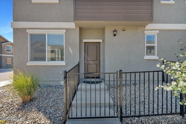 Foto del edificio - 916 Garden Ct