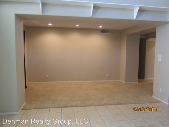 Building Photo - 3640 E Latham Way