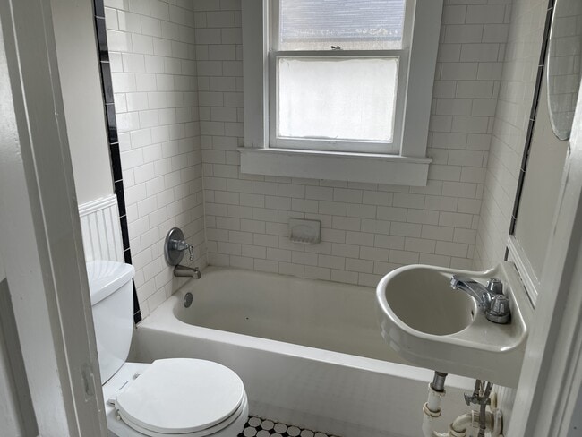 Foto del edificio - 2609 Lowell Ave