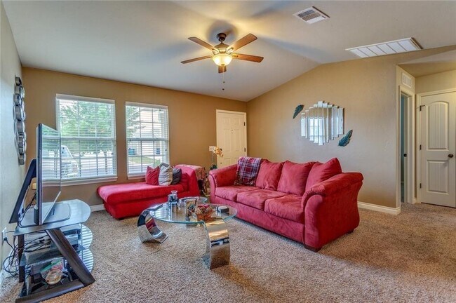 Foto del edificio - 1813 NW 143rd St