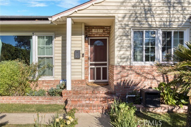 Foto del edificio - 19835 Covello St