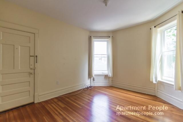 Building Photo - 1633 W Rascher Ave