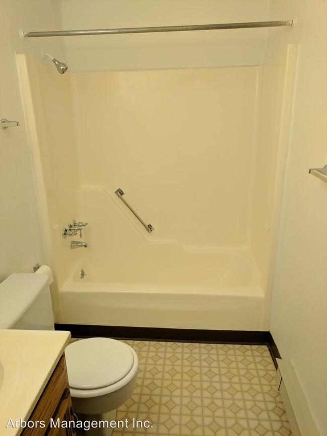 Foto del edificio - 2 br, 1.5 bath Apartment - 15 Boulder Drive