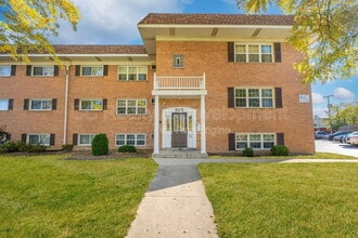 Building Photo - 515-25 N Highview Ave