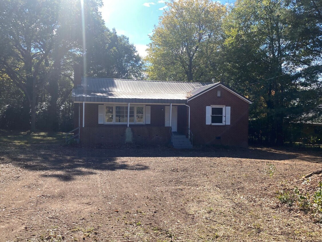 836 Earl Rd, Shelby, NC 28152 House Rental in Shelby, NC