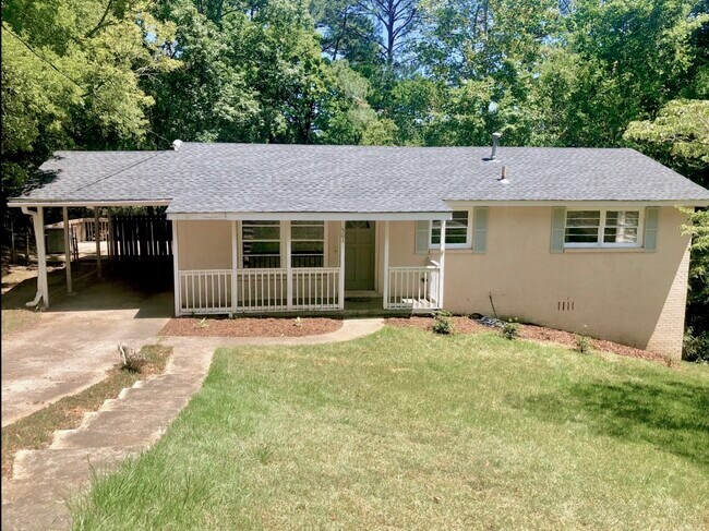 Foto del edificio - 501 Rosewell Ln