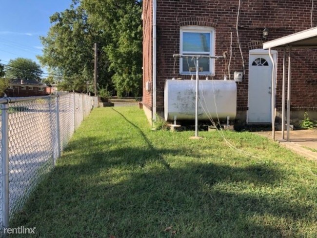 Foto del edificio - 2 br, 1 bath Townhome - 415 Main St