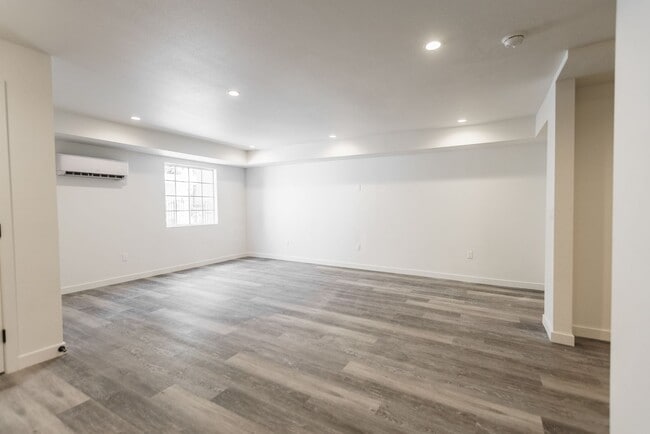 Interior Photo - 14056 Valleyheart