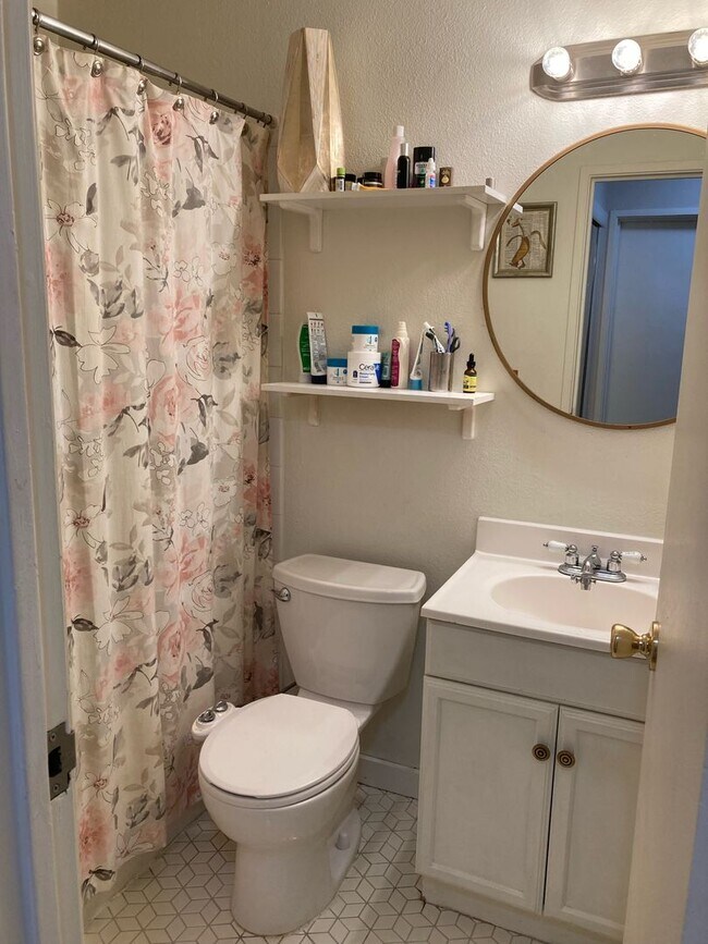 Foto del edificio - 850 W Moorhead Cir