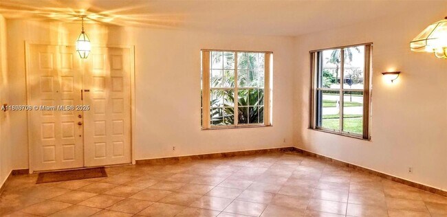 Building Photo - 5728 Descartes Cir