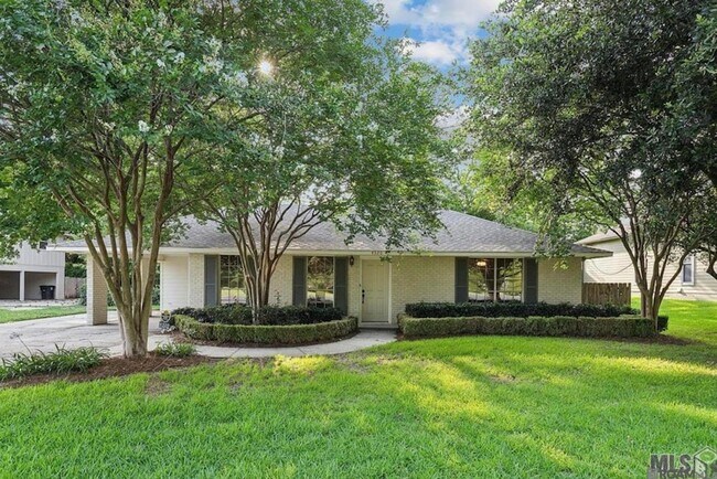Foto del edificio - 4320 Bluebonnet Rd