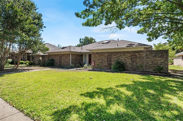 Building Photo - 9722 Burleson Dr