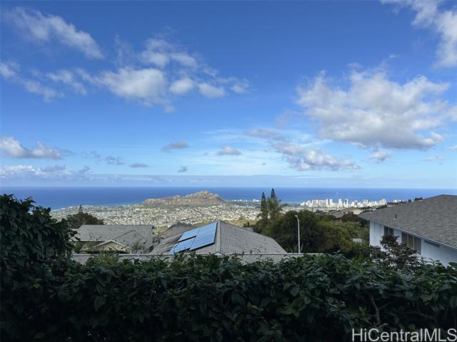 Building Photo - 2420 Halekoa Dr