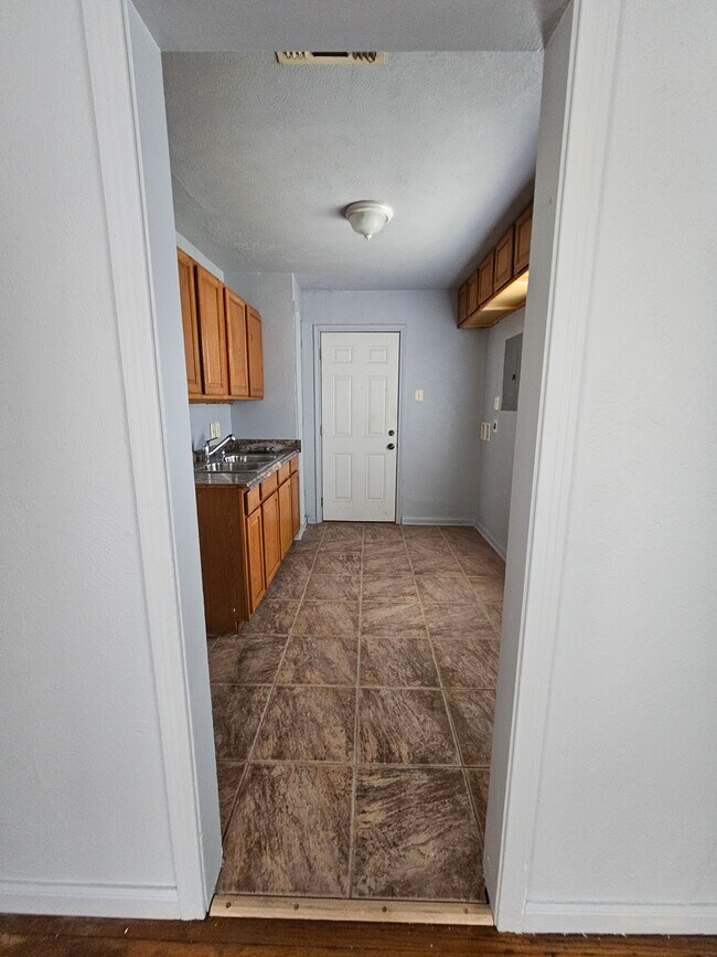 Foto del edificio - 5616 Thomas Ln