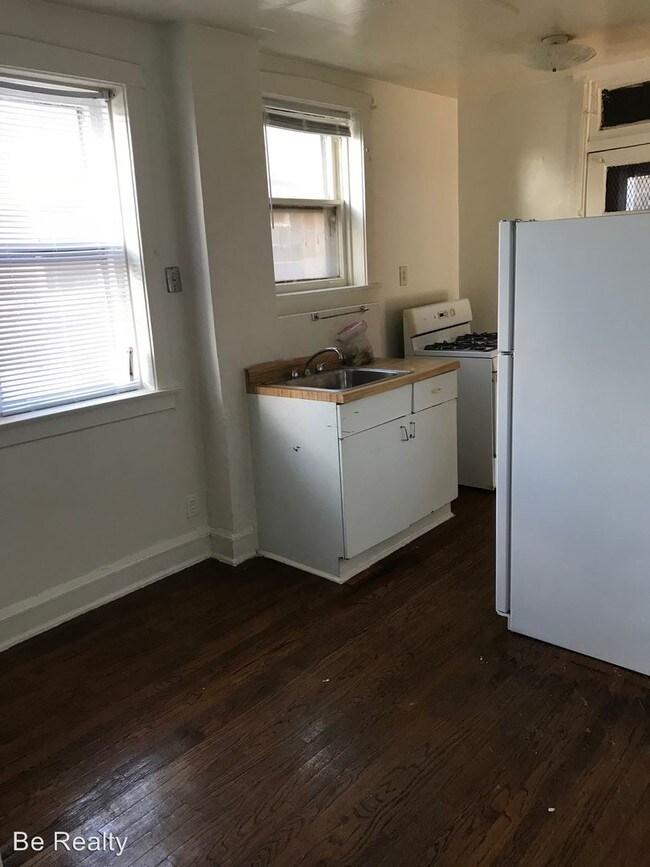 Foto del edificio - 2838 W 64th St