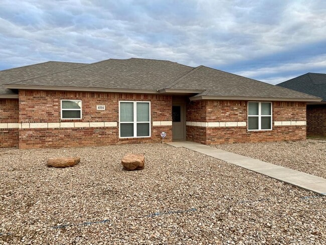 Building Photo - 4114 Huntleigh Dr Building Photo - 4114 Huntleigh Dr