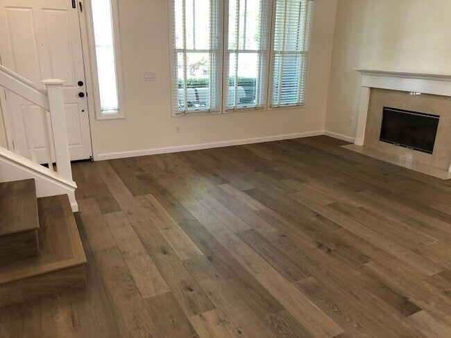Building Photo - 4 bedroom in Menlo Park CA 94025