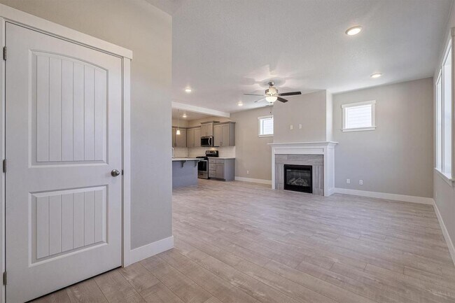 Building Photo - 35630 Elk Meadows Dr