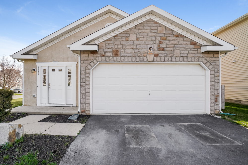 Primary Photo - 4880 Grimm Dr
