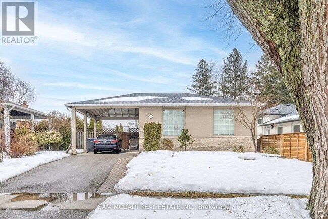 Photo du bâtiment - 1583 Bothwell Ave