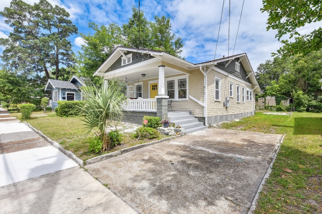 Building Photo - 517 W 18th St