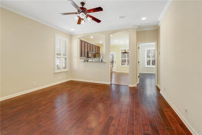 Building Photo - Avery Ranch 3 Bed / 2.5 Bath Townhouse