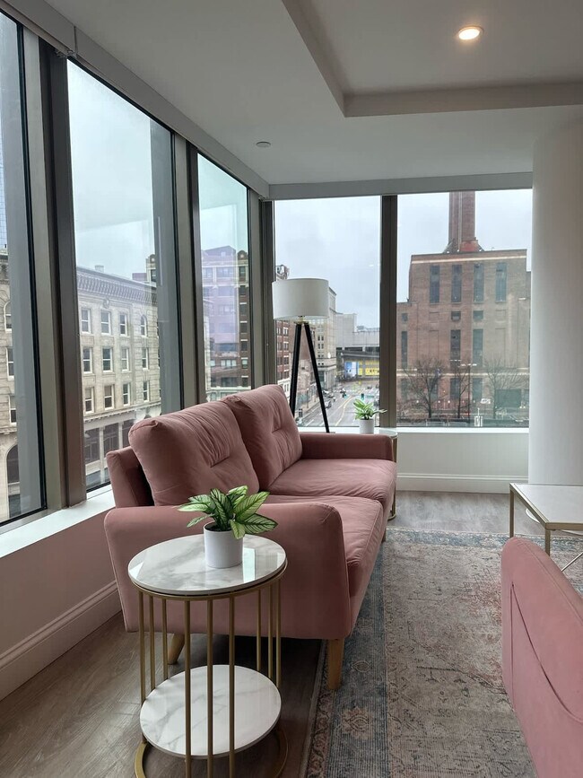 Foto del edificio - 677-679 Washington Street-ID1252103P