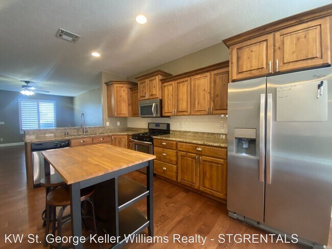 Building Photo - 3 br, 2 bath House - 750 W 350 N