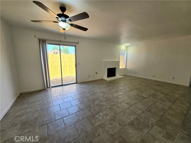 Foto del edificio - 853 Douglas Ct