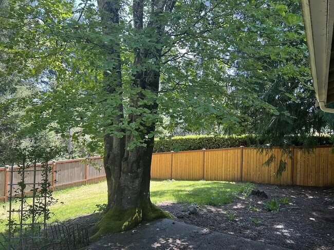 Foto del edificio - 3517 57th Ave NW