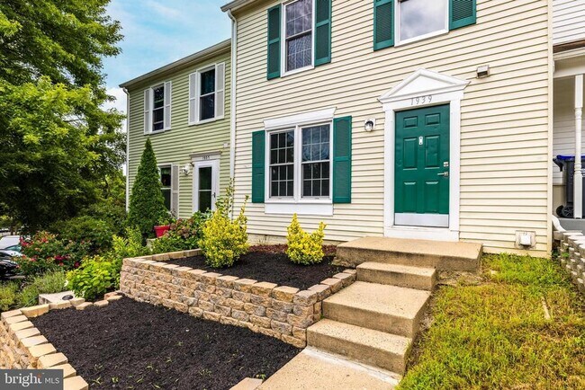 Foto del edificio - 1939 Pohick Creek Ct