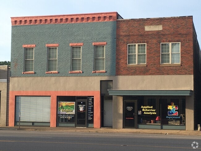 Building Photo - 1625 Greenup Ave