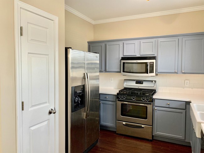 Foto del edificio - 4610 Blue Iris Way