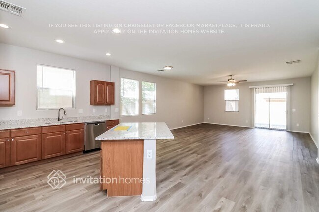 Foto del edificio - 3112 West Donner Dr