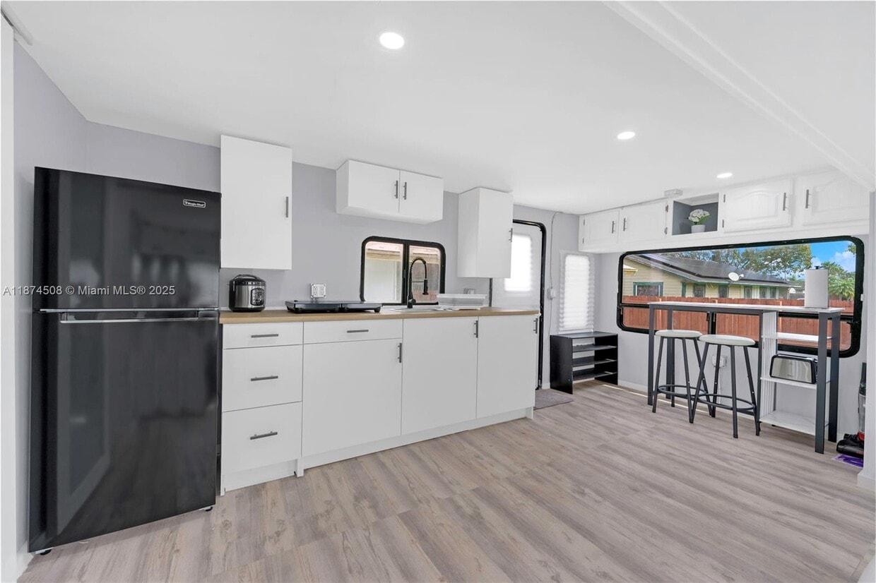 Primary Photo - 22723 SW 114th Pl