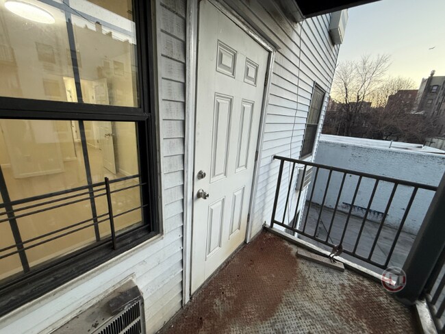 Foto del edificio - 1985 Southern Blvd