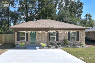 Building Photo - 308 E Emily St