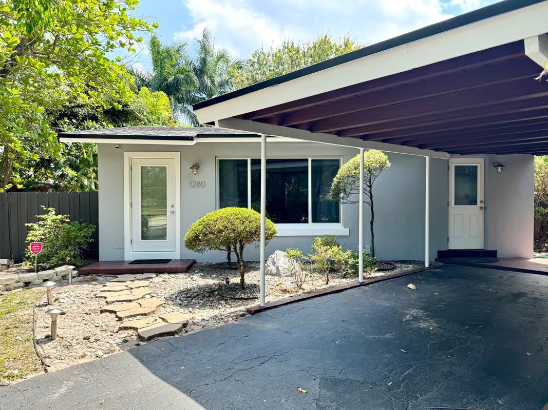 Foto principal - 1280 NE 38th St