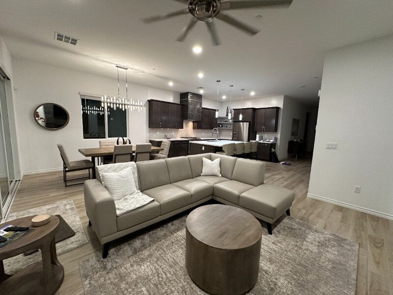 Foto principal - 52 Reverie Hts Ave
