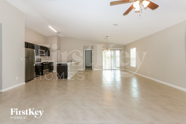 Building Photo - 4522 SW Savona Blvd