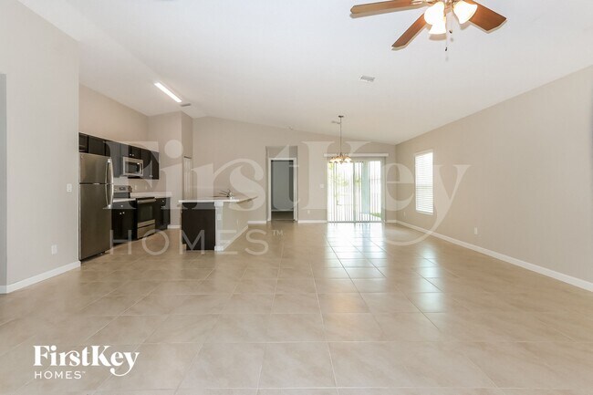 Foto del edificio - 4522 SW Savona Blvd