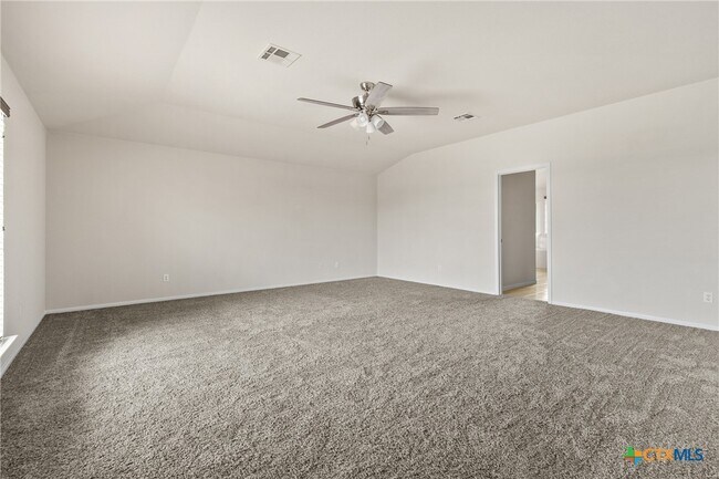 Building Photo - 6202 Bridgewood Dr