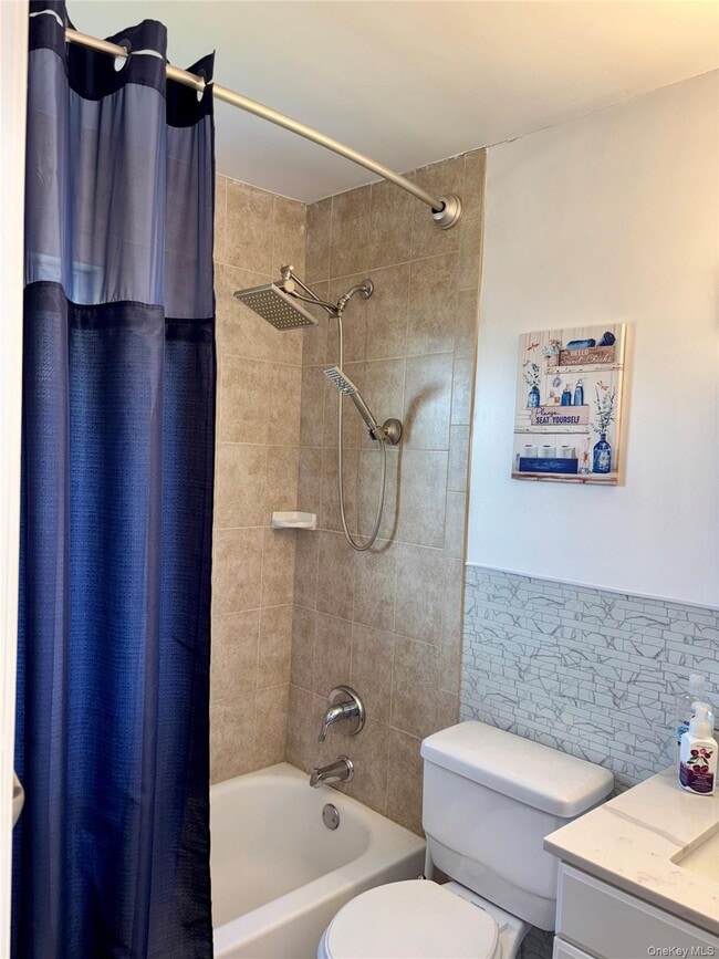 Building Photo - 33 Farber Dr