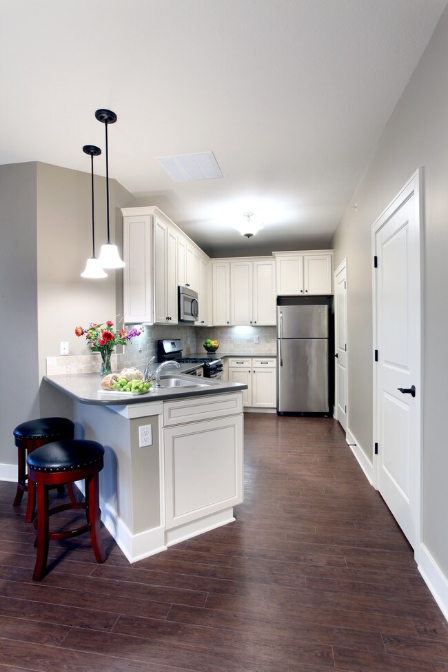 Ridges of Cascade Rentals in Grand Rapids at 5985 Cascade Ridge SE