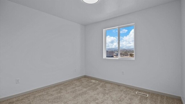 Building Photo - Caspian Way