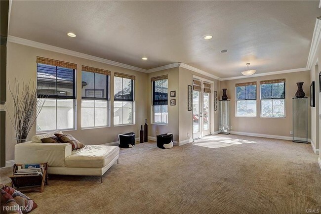 Building Photo - 4 br, 3 bath House - 6 Giverny