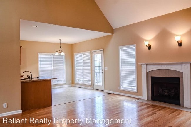 Building Photo - 4 br, 3 bath House - 575 Winding Bluff Way