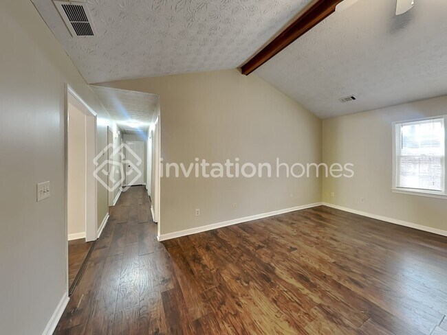 Foto del edificio - 2634 Laurel Woods Ln SE