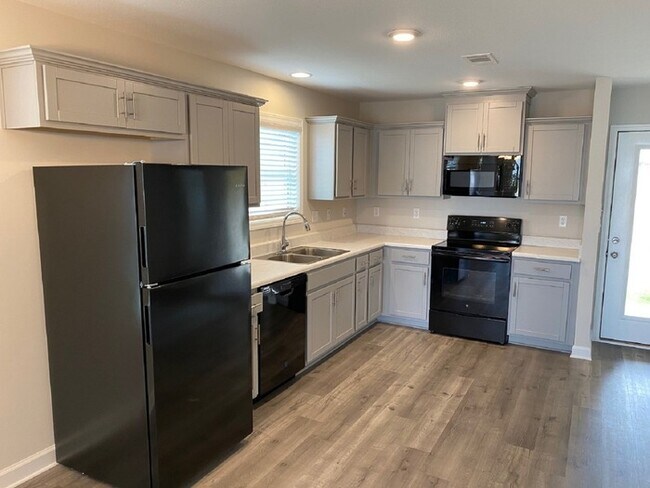 Building Photo - Charming 4-Bedroom Home in Tuscaloosa, AL