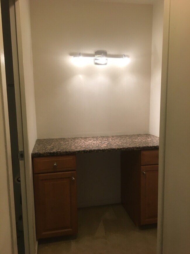 Foto del edificio - 1516 Hinman Ave